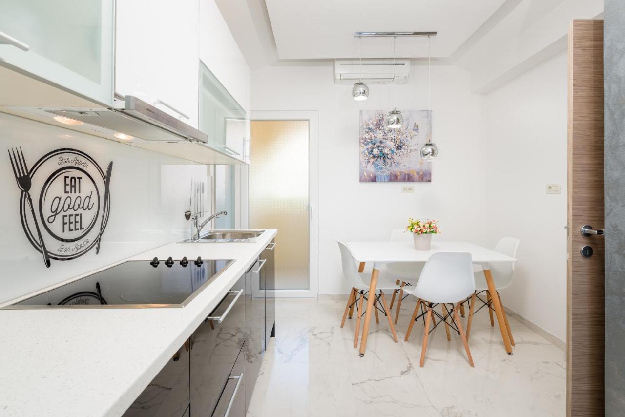 Luxury Bellavista Amazing Sea Holidays With Private Beach & Parking Milna  Dış mekan fotoğraf